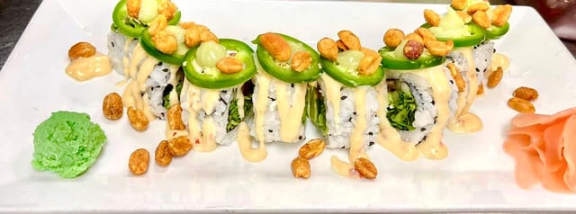 TUNA TATAKI ROLL
