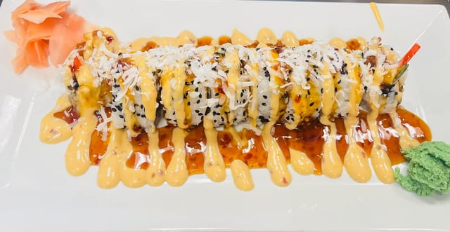 COCONUT CRUSTED SHRIMP ROLL